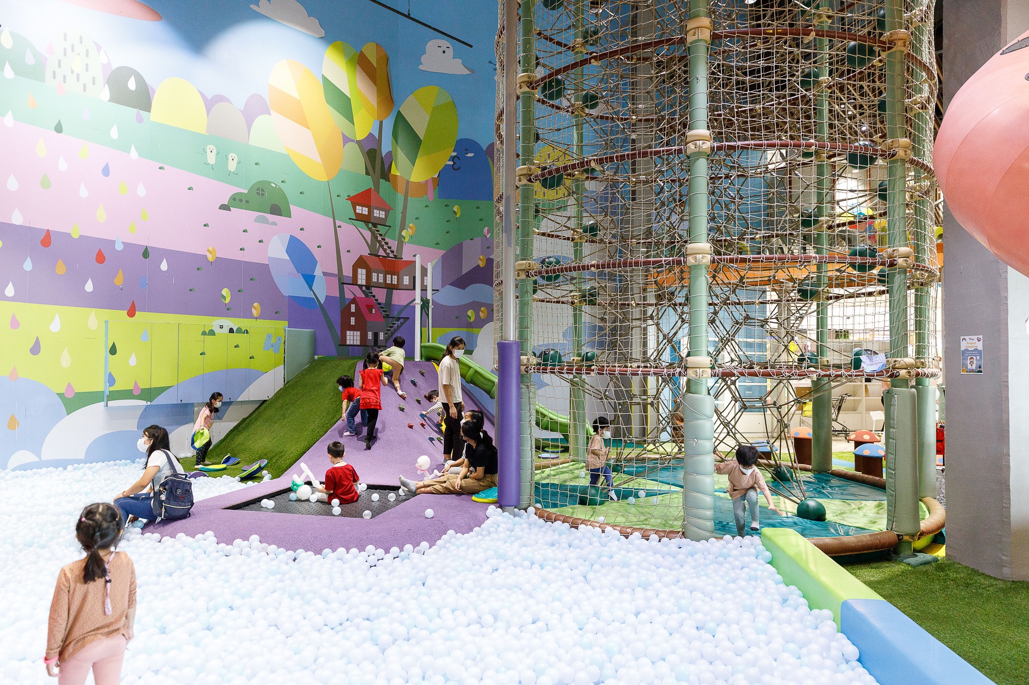 playmondo-playsquare-central-world-2-fl